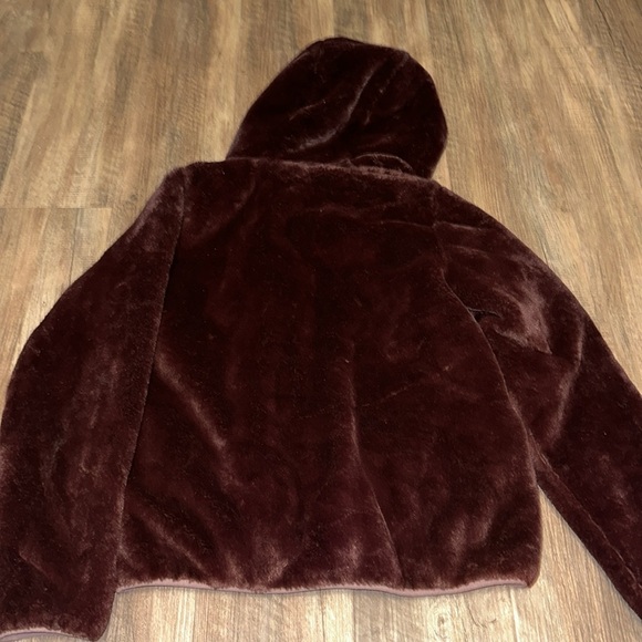 Abercrombie and Fitch Women’s Reversible Fur Coat size M Beautiful! - Picture 6 of 9